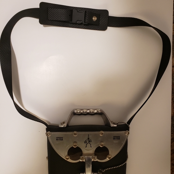 HI-tek Industrial cyber punk pareidolia black vegan rubber messenger unisex bag - Picture 4 of 10